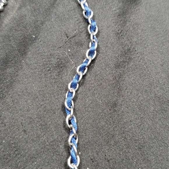 Necklace - Picture 4 of 5